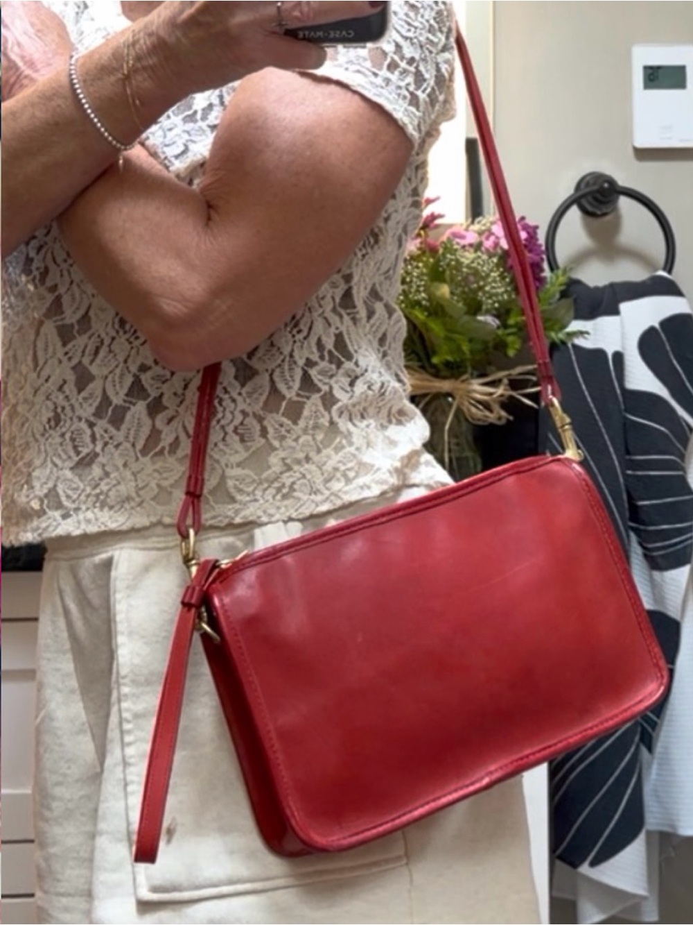 VINTAGE COACH NEW YORK CITY BASIC BAG in RED 9455